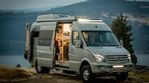 Camper van rentals brookshire  Midwest Automotive Designs Passage 144 FD2 Lounge 2021 / Class B Camping Van
